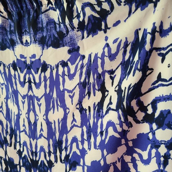 Express US XS Maxi Skirt White Blue Ikat Lightweight Flowy Lined - Picture 2 of 12